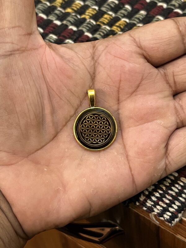 Golden flower of life pendant - Image 4