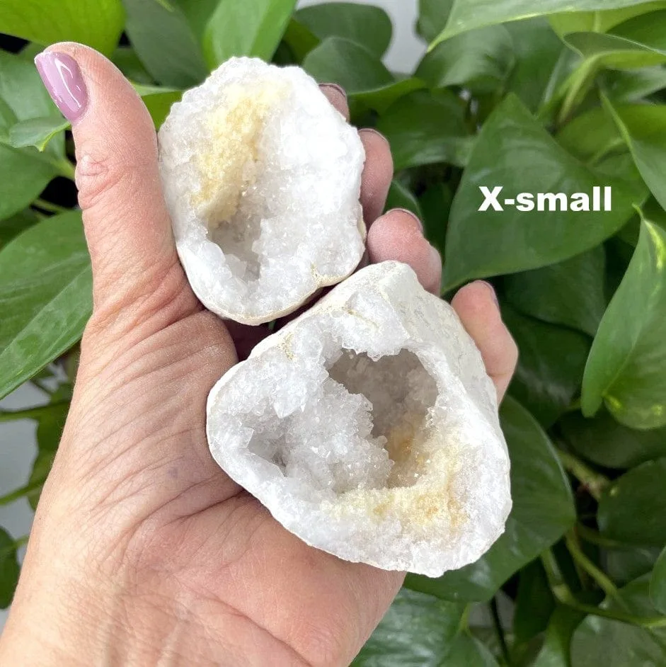 clear quarts geode